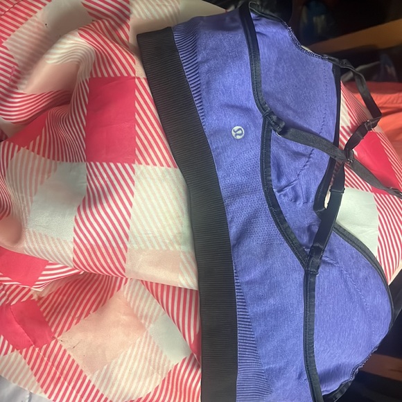 Sports bra bundle 2x Lululemon and 1x Pink VS Large $6.99 shipping - Picture 6 of 10
